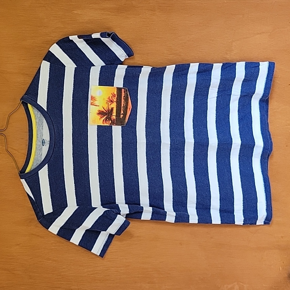 Blue and white striped tee